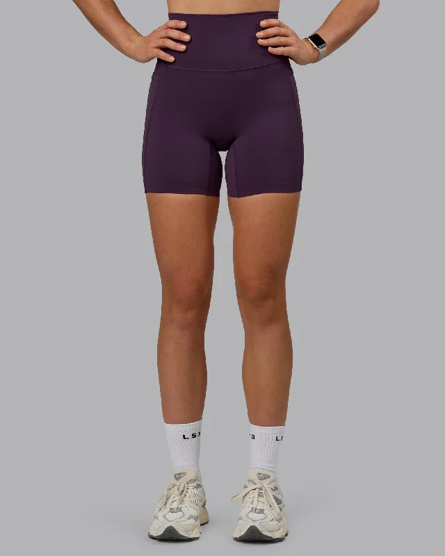 Elixir Mid-Length Shorts With Pockets - Midnight Plum